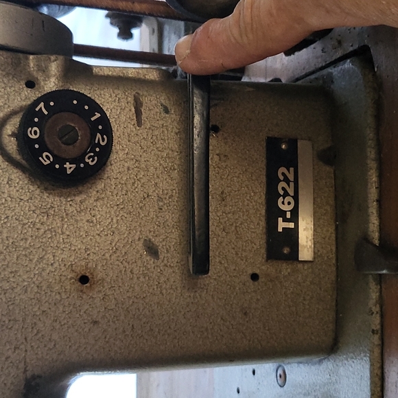 Tacsew T-622 Sewing machine - Picture 2 of 4